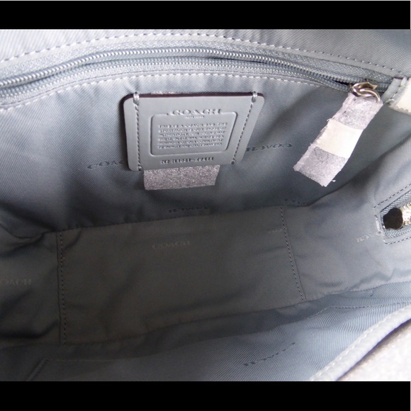 Coach Pebbled Leather Camera Bag Chain Purse NWT - Picture 7 of 8